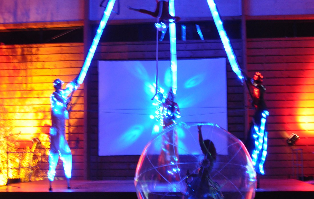 LED stilt walkers